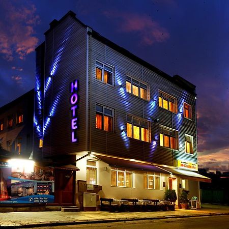 Hotel Mehdjarel Shumen Exterior photo